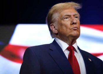 Trump aún no decide si ordenar ataque militar a Irán