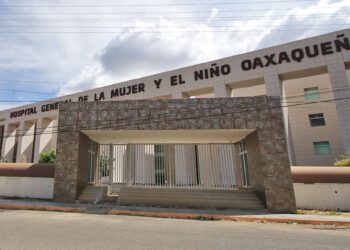 Foto: archivo // Apenas en marzo, luego de más de una década en construcción y equipamiento, el Hospital de la Mujer y la Niñez Oaxaqueña fue inaugurado por la presidenta Claudia Sheinbaum.