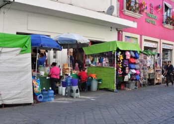Foto: Archivo El Imparcial // En el centro de la ciudad de Oaxaca laboran al menos 500 comerciantes ambulantes, de acuerdo con el ayuntamiento de Oaxaca de Juárez.