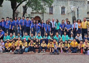 Entusiastas, los integrantes del Grupo 6 de Scout Paxtu de Oaxaca se preparan para celebrar su 50 aniversario.