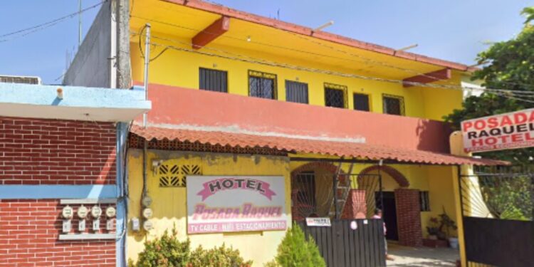 Hallazgo inquietante en Pinotepa: hombre mayor aparece muerto y semidesnudo en hotel