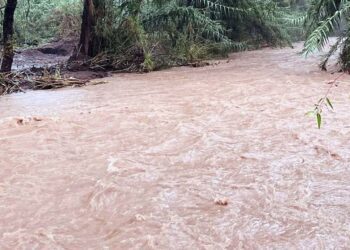 Foto: Huajuapan en vivo – ilustrativa // El desbordamiento del río ha dejado daños materiales a su paso.