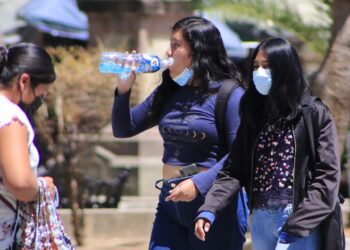 Foto: Archivo El Imparcial // El agua es esencial para el cuerpo humano en cualquier etapa de la vida.