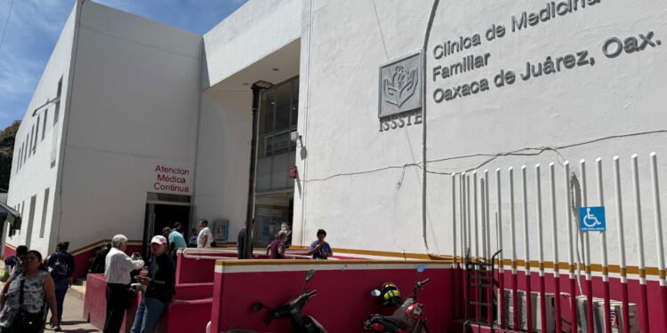 ¿Cita médica en el ISSSTE? “¡’ora hasta el lunes!”