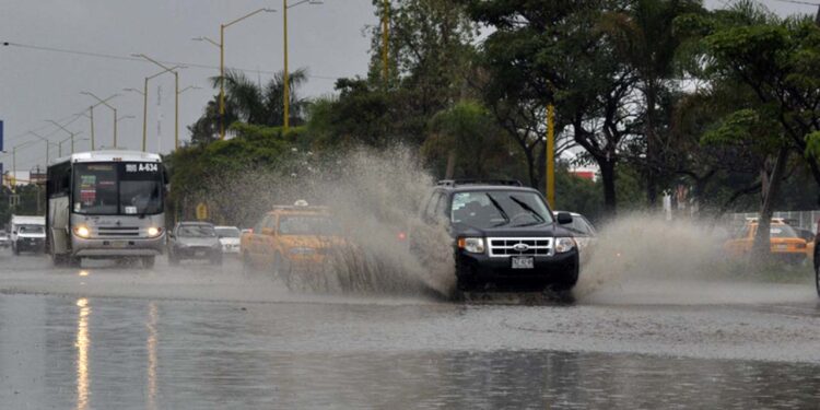 Foto: Archivo el Imparcial // Exhortan a la población a tomar extrema precaución al circular por las carreteras de la entidad.