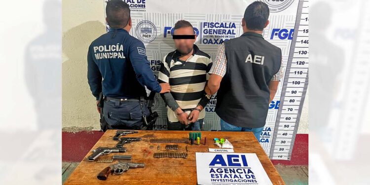 Los agentes estatales lograron interceptar al conductor, quien fue identificado como J.J.L.G.