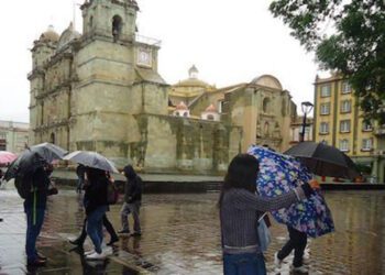 Paraguas vs. impermeable: ¿Qué es mejor para enfrentar las lluvias?