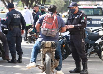 Foto: Archivo El Imparcial // En su momento, las autoridades estatales también propusieron colocar códigos QR en los cascos de los motociclistas.
