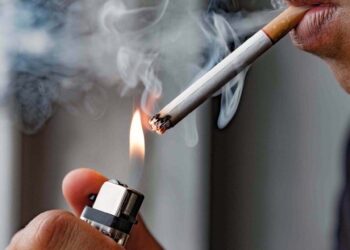 Personal del IMSS llama a los ciudadanos a dejar de fumar para recuperar la salud de su sistema respiratorio.