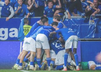 ¡Real Oviedo regresa a la Primera División de España después de 24 años!