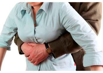 ¡Este sencillo movimiento puede salvar una vida en segundos! Conoce la maniobra de Heimlich
