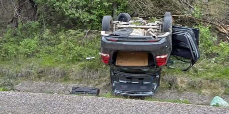 Vuelca en la carretera Huajuapan-Tehuacán.