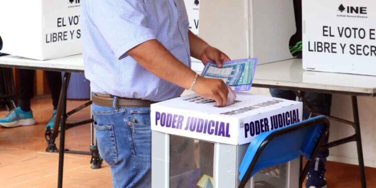 Foto: Adrián Gaytán // Representantes de la iniciativa privada cuestionaron el nuevo modelo de elección del poder judicial, mismo que consideraron opaco ante la baja participación.