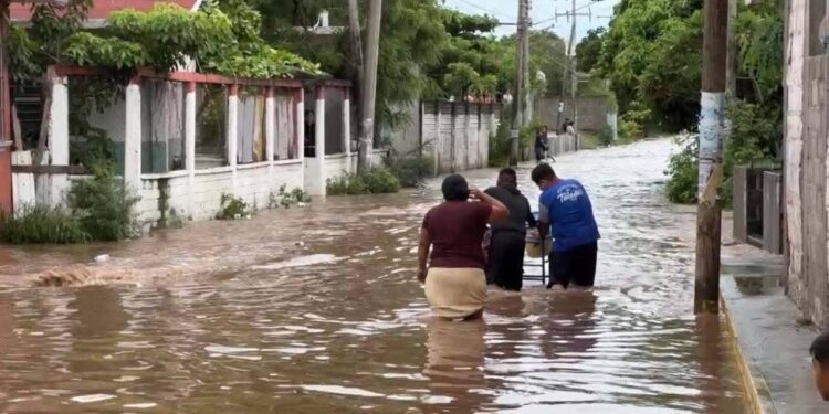 Desbordamiento del Río los Perros afecta a 2 mil viviendas