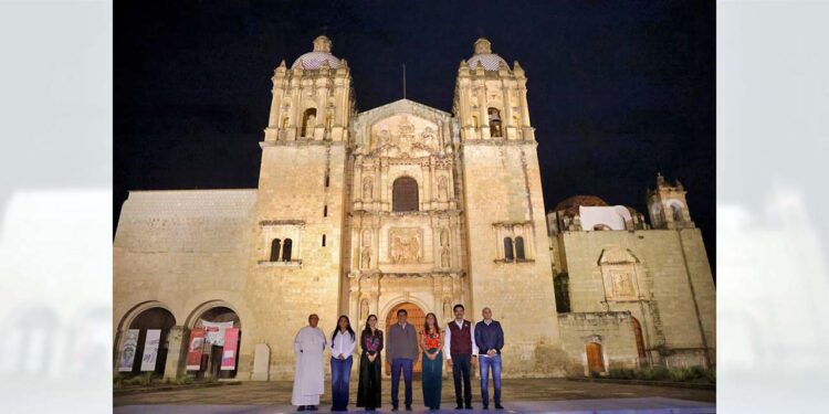 Este lunes se inauguró la nueva iluminación del templo de Santo Domingo de Guzmán, en el centro histórico de la ciudad de Oaxaca.