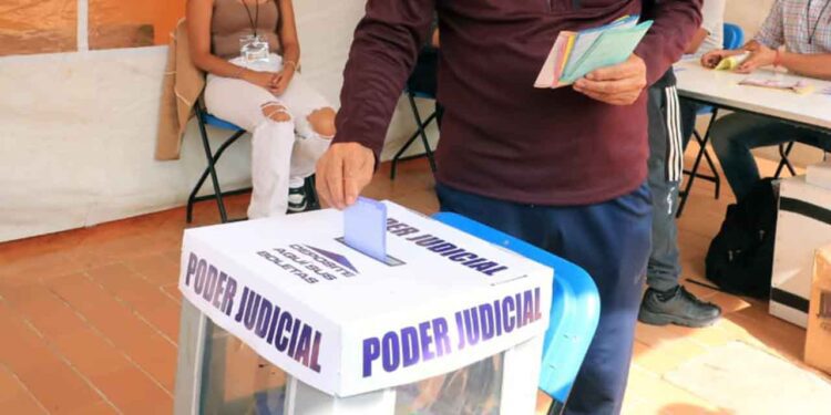 Foto: Adrián Gaytán // Oaxaca tuvo una participación ciudadana del 15.10 por ciento.