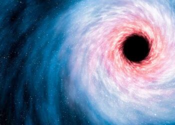 La NASA capta tres agujeros negros devorando estrellas masivas