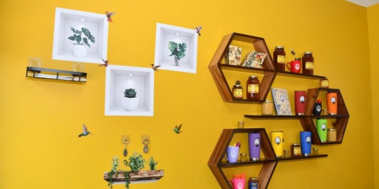 Veterinaria UABJO inaugura Tienda NUU YUKU, de productos alimentarios