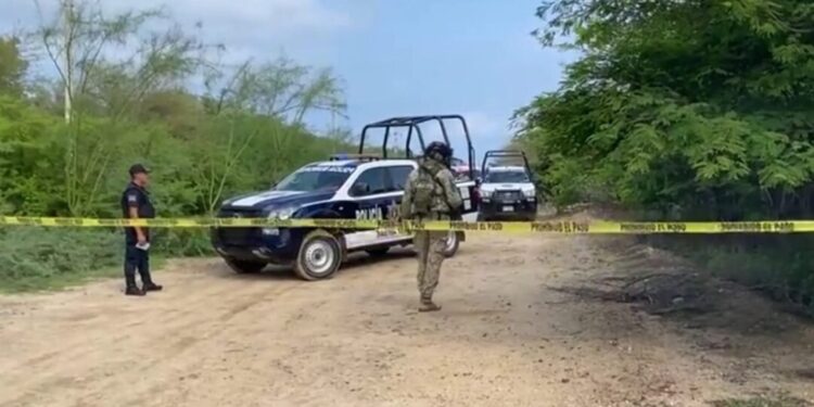 ¡Cuerpo sin vida en camino rural de Salina Cruz! Homicidio bajo investigación