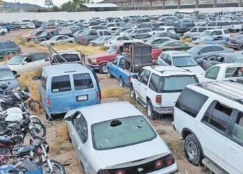 ¿Se pueden comprar autos del corralón? Así funcionan las subastas de vehículos abandonados en México