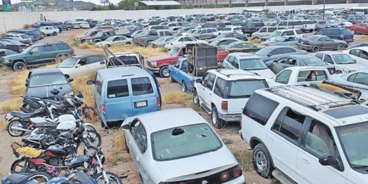 ¿Se pueden comprar autos del corralón? Así funcionan las subastas de vehículos abandonados en México