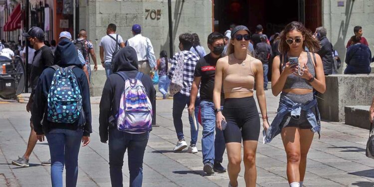 Foto: Archivo El Imparcial // Oaxaca registró un nuevo récord semanal en casos nuevos de Covid-19 en lo que va de este 2025.