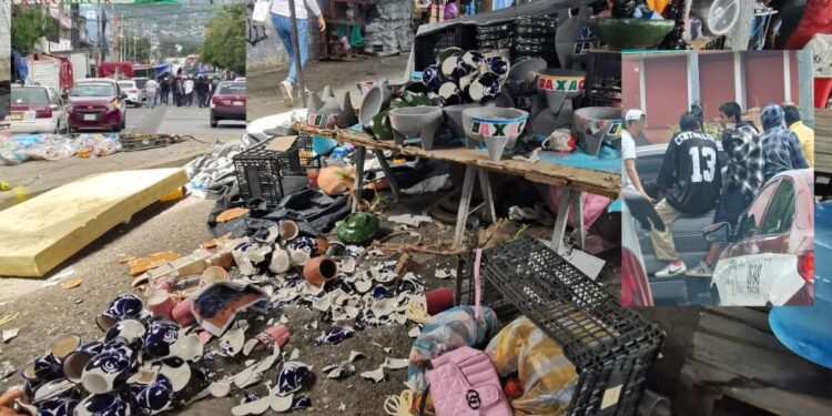 VIDEO Balacera, machetes y cobro de piso: Violencia sindical paraliza una zona del Mercado de Abasto en Oaxaca