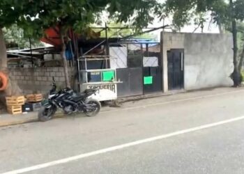 Crimen a la vista de todos: familiares retiran cuerpo; violencia sin control en Juchitán