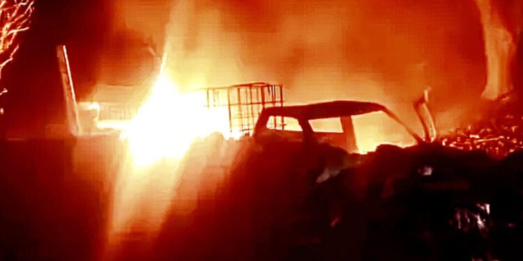 Explosión en toma clandestina reaviva crisis del huachicol en Hidalgo: dos muertos y diez heridos