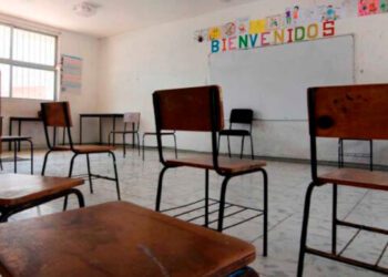 Sin clases, un tercio de alumnos; cerradas 4 mil 564 escuelas por Erick