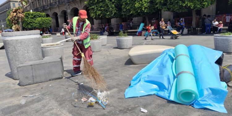 ¿Qué dejó la CNTE tras levantar su plantón en el Zócalo?