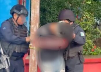 ¡Ya basta! ¡Lo amarraron como a un cerdo por ‘rata’! Vecinos capturan a presunto ladrón en colonia 22 de Febrero de Jucihtán