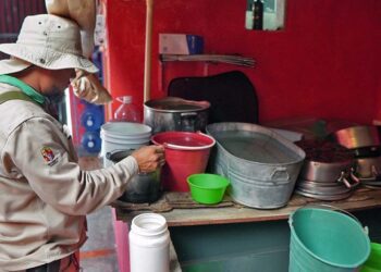 Foto: archivo // Piden acción continúa como “Patio limpio”, la eliminación de criaderos y control larvario, así como capacitaciones, lavado de cisternas y educación para la salud.