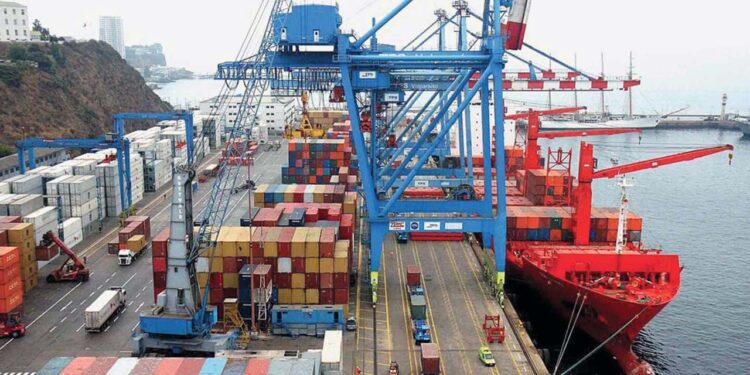 El arancel representaría un duro golpe a las exportaciones mexicanas.