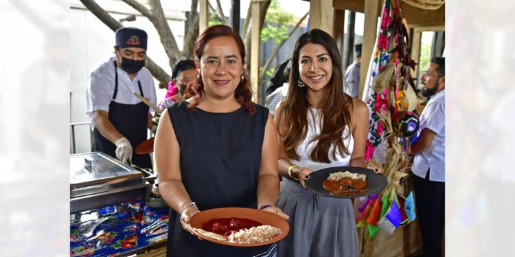 Fotos: Rubén Morales // Frida Yolanda García y Adriana Morales.