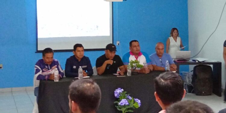 Foto: Leonardo García Reyes // Informaron que 20 equipos participarán en la Vuelta Oaxaca.