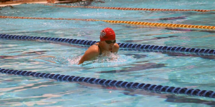 Sahara Monroy García tuvo destacada actuación en el Campeonato Nacional de Curso Largo de Veracruz.
