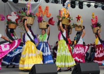 Foto: cortesía // La fiesta de los Lunes del Cerro en Los Ángeles fue la primera que se presentó del otro lado de la frontera.