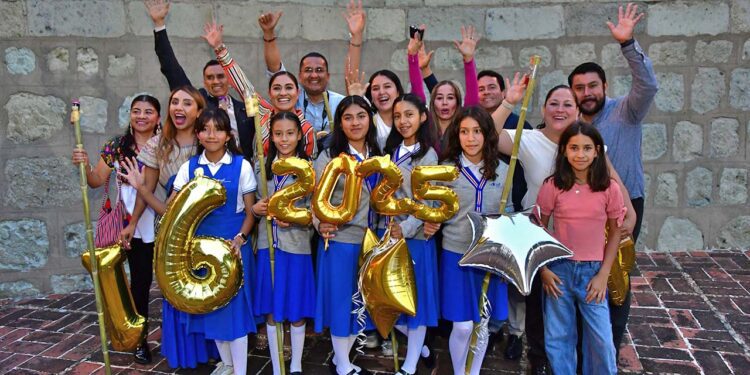 Fotos: Rubén Morales // La generación 2018-2025 participó en una misa de acción de gracias por la culminación de sus estudios.