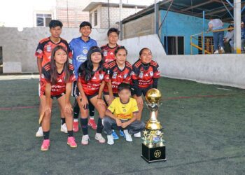Fotos: Leobardo García Reyes // Panthers es el monarca del futbol mixto de Liga Galaxia.