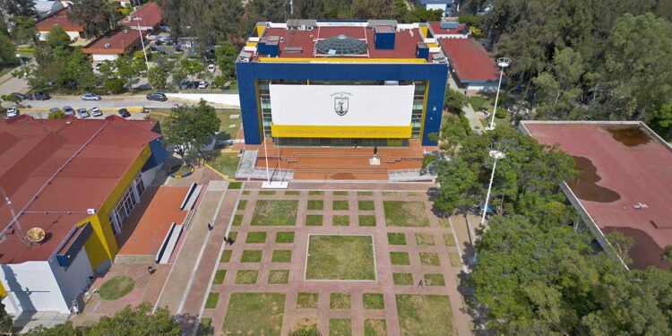 De más de 14 mil aspirantes, solo 5 mil fueron aceptados.