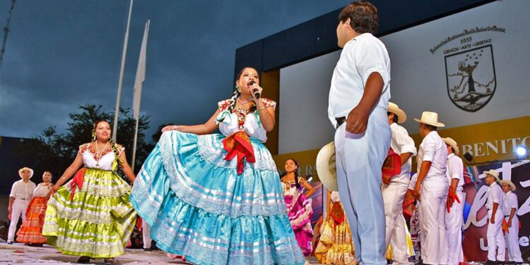 La Guelaguetza Universitaria iniciará con el Convite en el atrio de Santo Domingo de Guzmán.