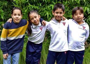 Fotos: Rubén Morales // Los pequeños Osvaldo, Ancel, Iker y Ana Esther disfrutaron el desayuno con el que celebraron el fin de su ciclo escolar.