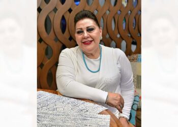 Foto: Rubén Morales // Mely Domínguez recibió buenos deseos entre risas y pláticas entrañables.
