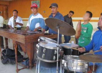 Las orquestas pasan a tercer término en esta época.
