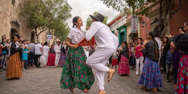 ¿Vendrás a la Guelaguetza a Oaxaca? creciente la oferta vía aérea
