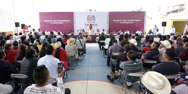 Ofrecen “revivir” hospital en la mazateca “muerto” desde hace 18 años