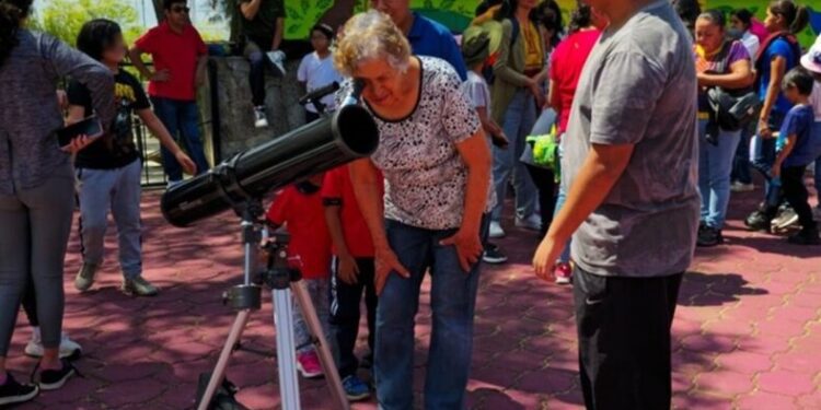 Desde su fundación en 1976, este espacio ha promovido el interés por el universo, la naturaleza y las humanidades.