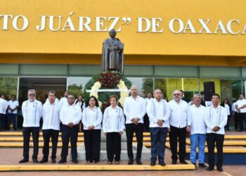La UABJO conmemoró el CLIII Aniversario Luctuoso del Benemérito de las Américas, Don Benito Pablo Juárez García.