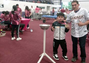 Acompañado de su padre Mario Avendaño, el deportista logró buenos resultados.
